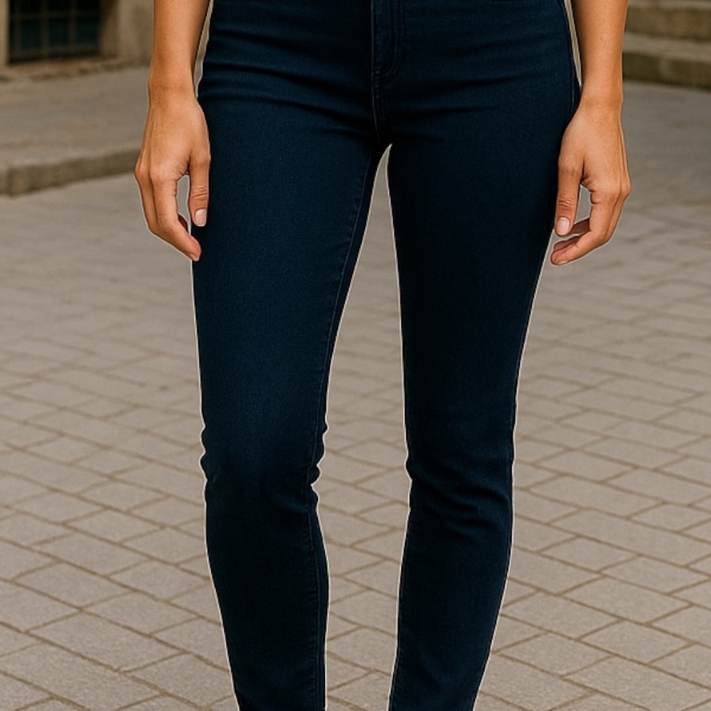 Citizens Of Humanity * Size 28 * Rocket Petite High Rise Skinny * Dark Blue
